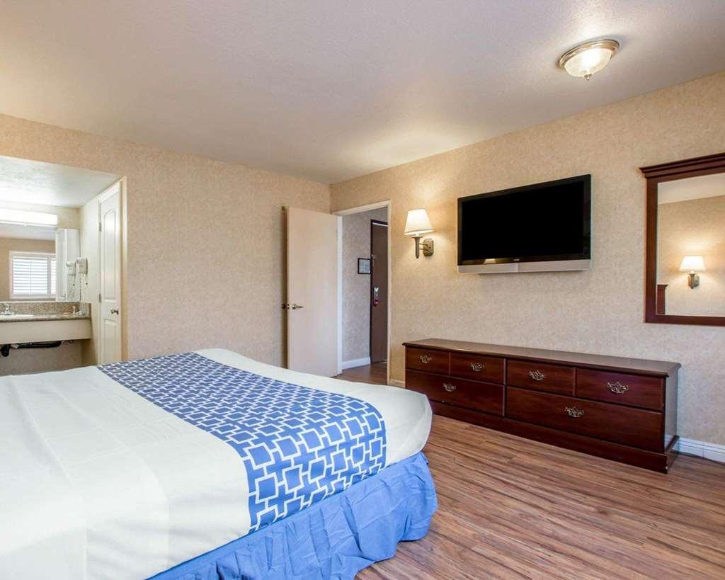 Econo Lodge Moreno Valley Szoba fotó